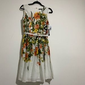 NWT Tommy Hilfiger floral dress size 8